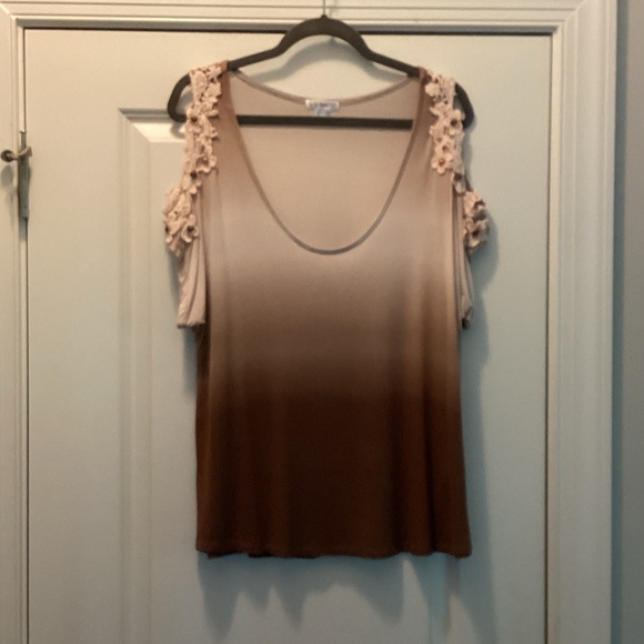 VENUS Ombre Tank Top with Lace Shoulders - Picture 1 of 1